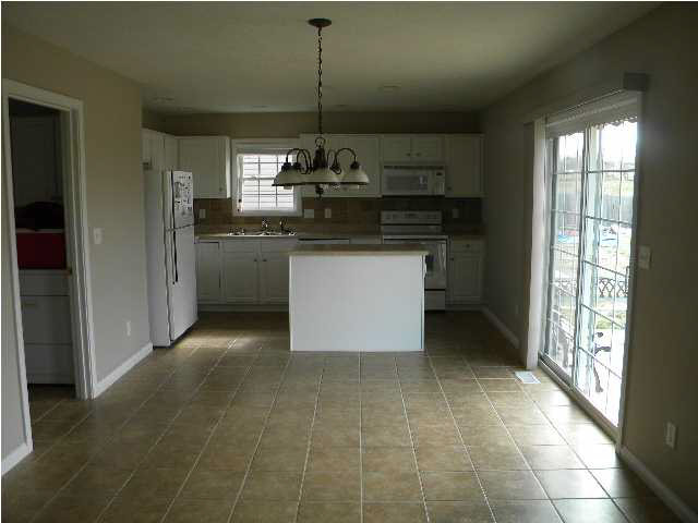 9730 Basil Dr, Evansville, IN 47725 photo 5