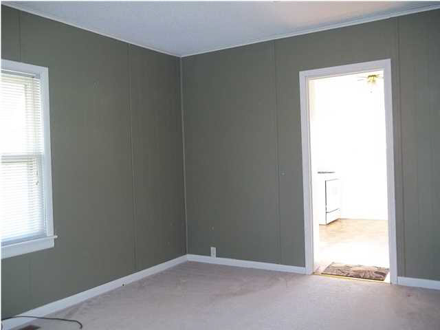 306 Walnut St, Loogootee, IN 47553 photo 3