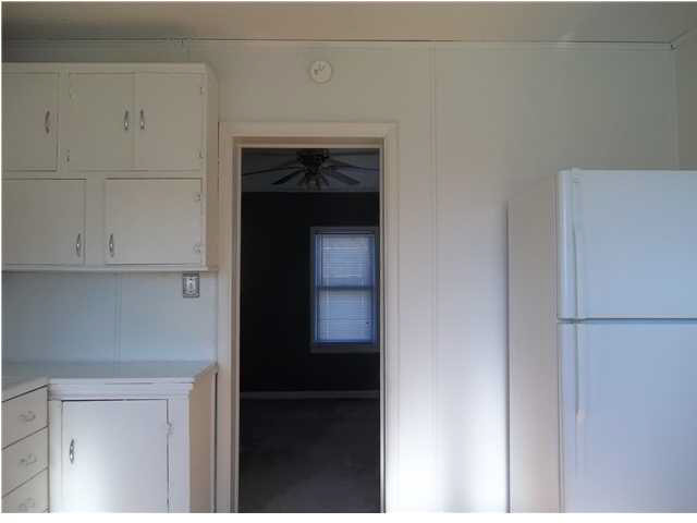 306 Walnut St, Loogootee, IN 47553 photo 8