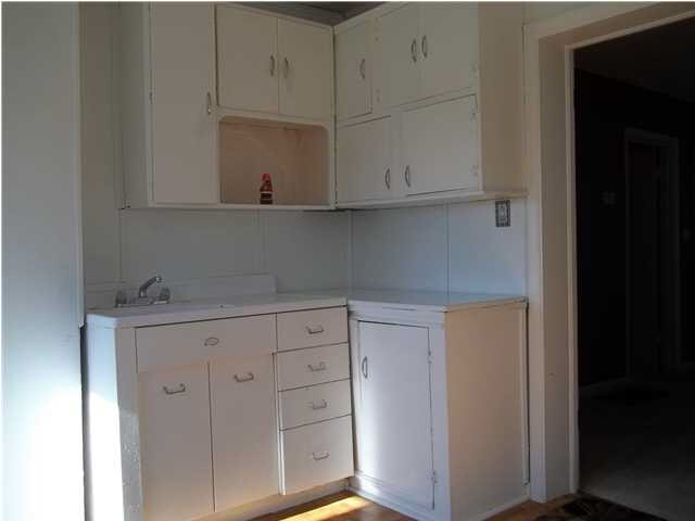 306 Walnut St, Loogootee, IN 47553 photo 15