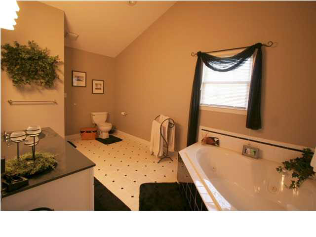 1381 N Hayland Dr, Jasper, IN 47546 photo 11