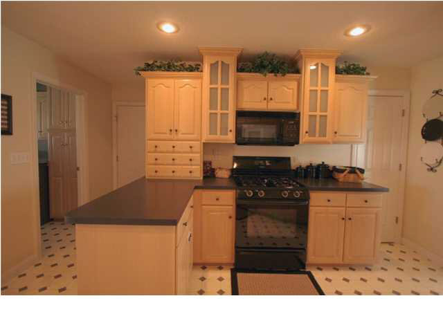 1381 N Hayland Dr, Jasper, IN 47546 photo 5
