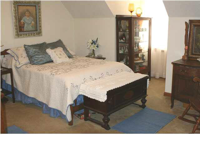 907 Crown Point Ct, Evansville, IN 47710 photo 12