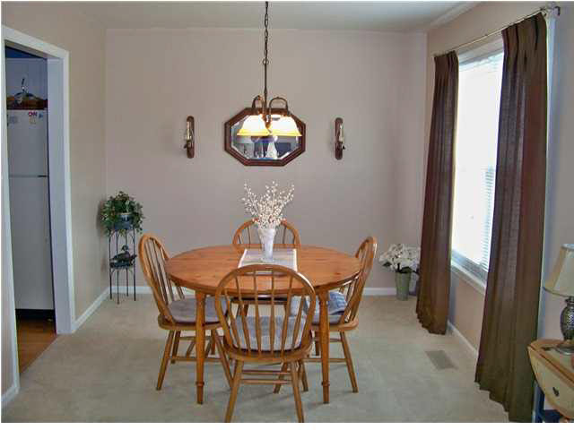 7733 Melody Ln, Newburgh, IN 47630 photo 6