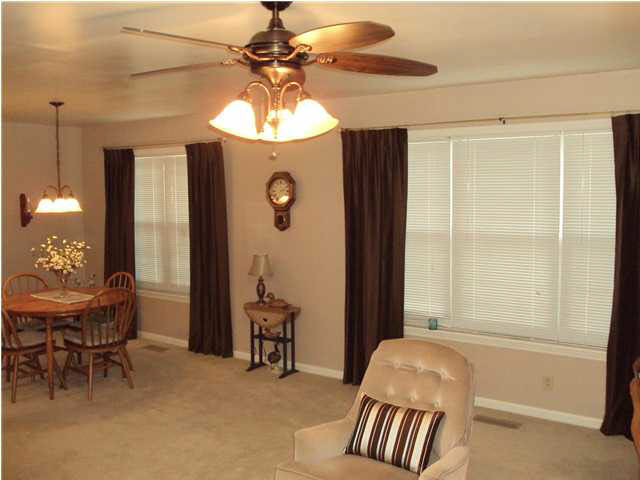 7733 Melody Ln, Newburgh, IN 47630 photo 5