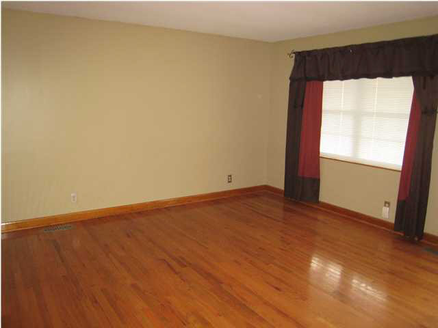 7508 E Powell Ave, Evansville, IN 47715 photo 3