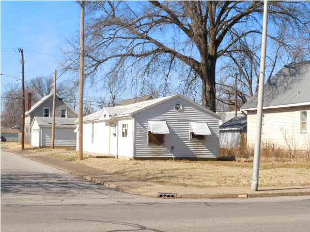 1229 S Kentucky Ave, Evansville, IN 47713 photo 11