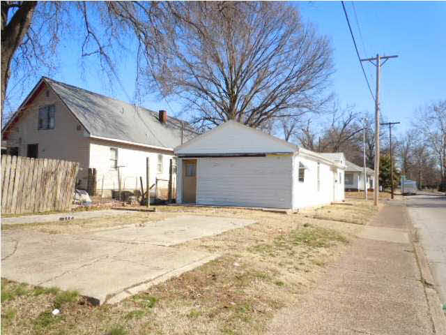 1229 S Kentucky Ave, Evansville, IN 47713 photo 16