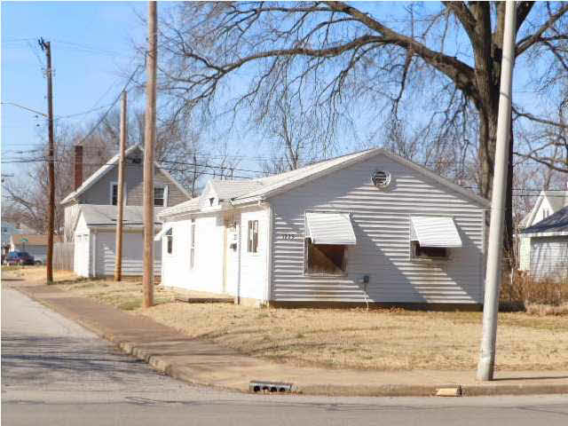 1229 S Kentucky Ave, Evansville, IN 47713 photo 10