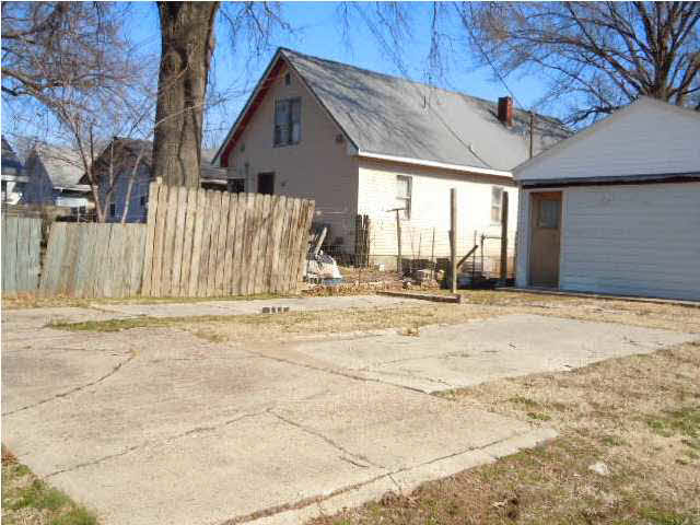 1229 S Kentucky Ave, Evansville, IN 47713 photo 15