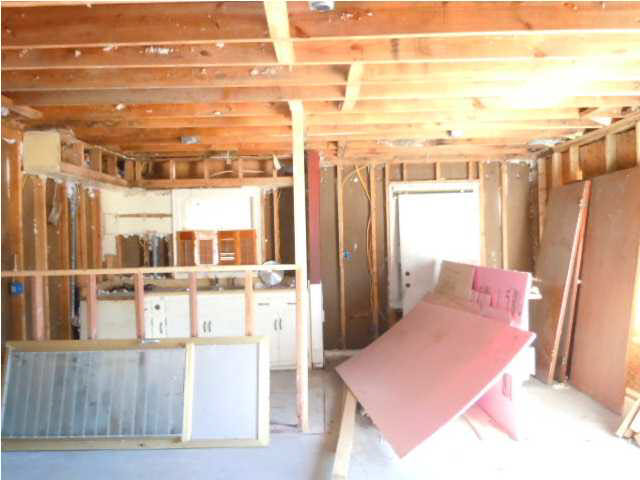 1229 S Kentucky Ave, Evansville, IN 47713 photo 24