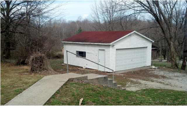 6714 Kembell Dr, Evansville, IN 47710 photo 2