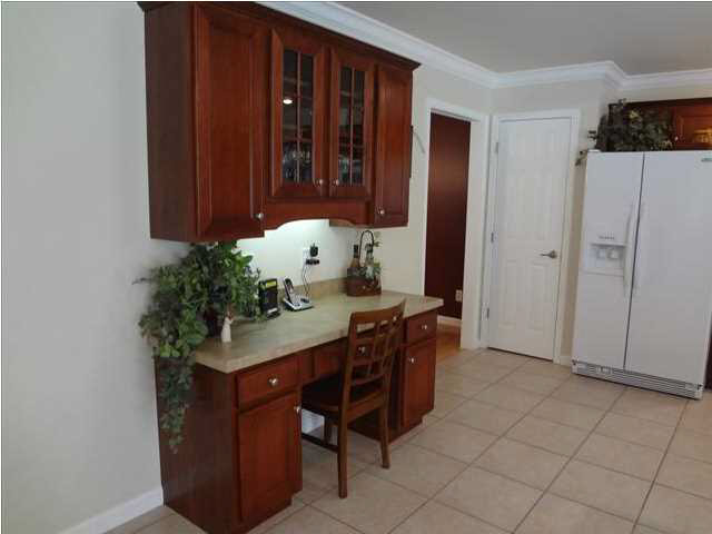 521 Miller Rd, Evansville, IN 47712 photo 8