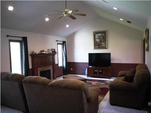 3432 Heckel Rd, Evansville, IN 47725 photo 2