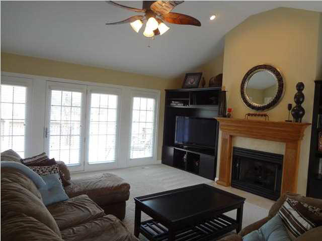 8115 Hope Xing, Evansville, IN 47712 photo 2