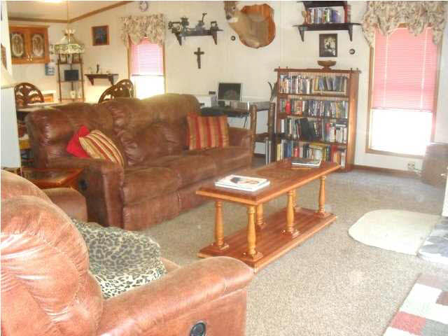 2499 S Pelzer Rd, Boonville, IN 47601 photo 2