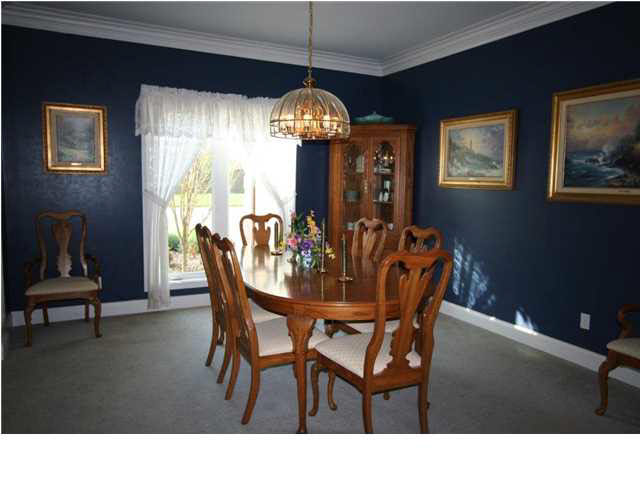2300 Briarcliff Dr, Newburgh, IN 47630 photo 4