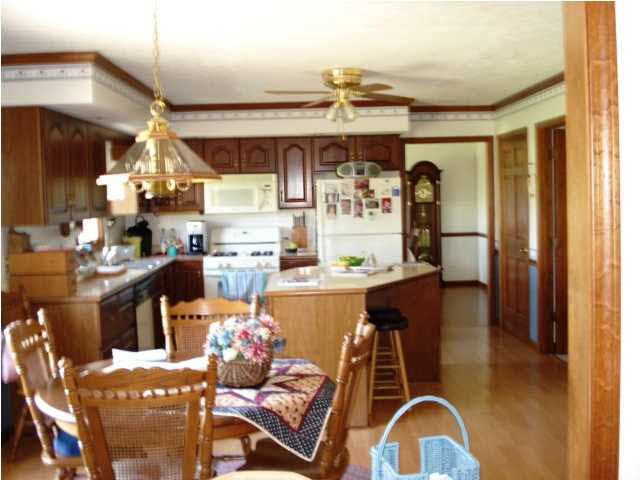 3266 Martin Rd, Newburgh, IN 47630 photo 8