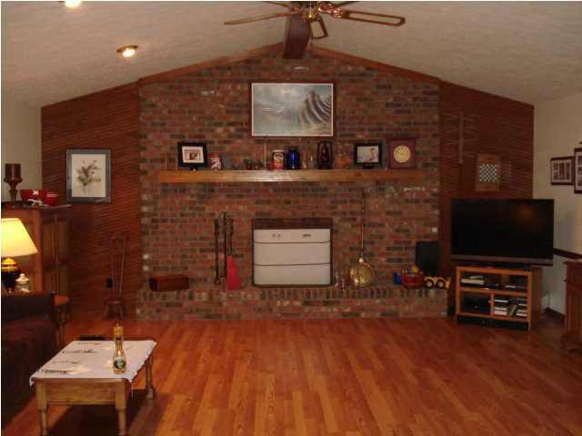 3266 Martin Rd, Newburgh, IN 47630 photo 10