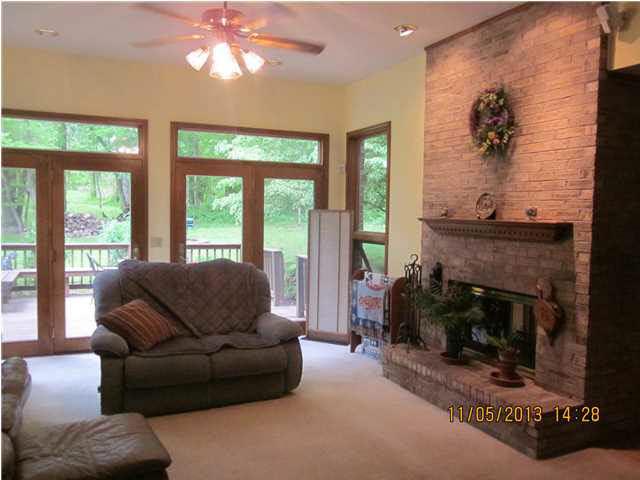 7140 Kremer Rd, Evansville, IN 47720 photo 3