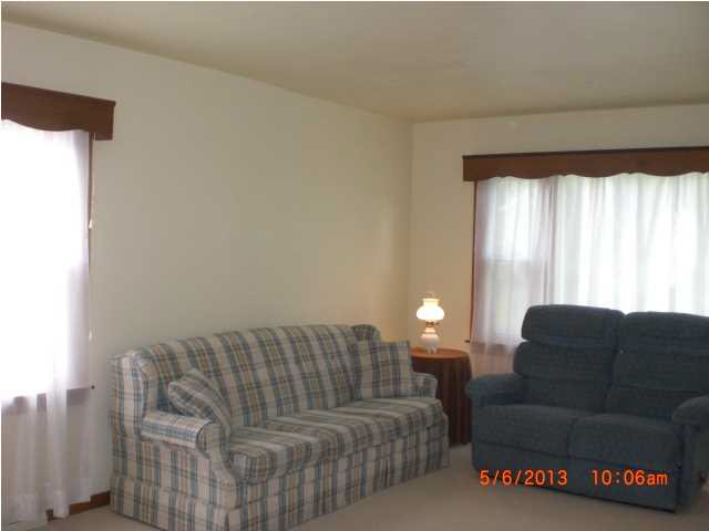 901 N Spring St, Evansville, IN 47711 photo 2