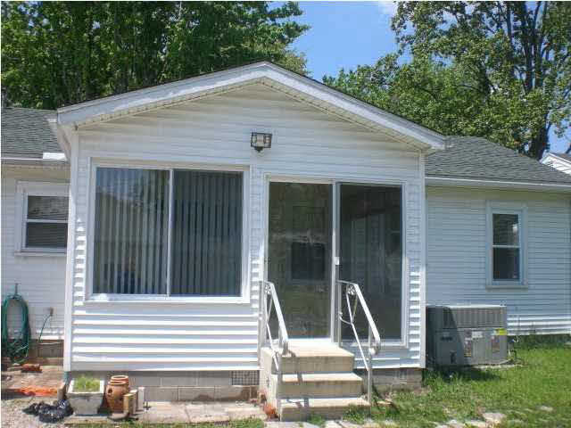 901 N Spring St, Evansville, IN 47711 photo 13