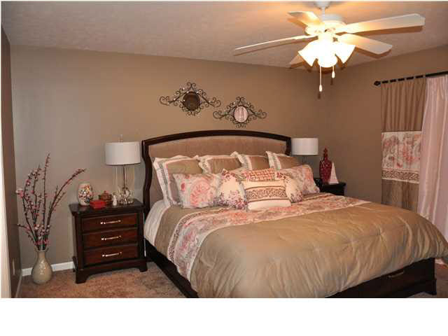 4626 Overlook Cir, Evansville, IN 47711 photo 12