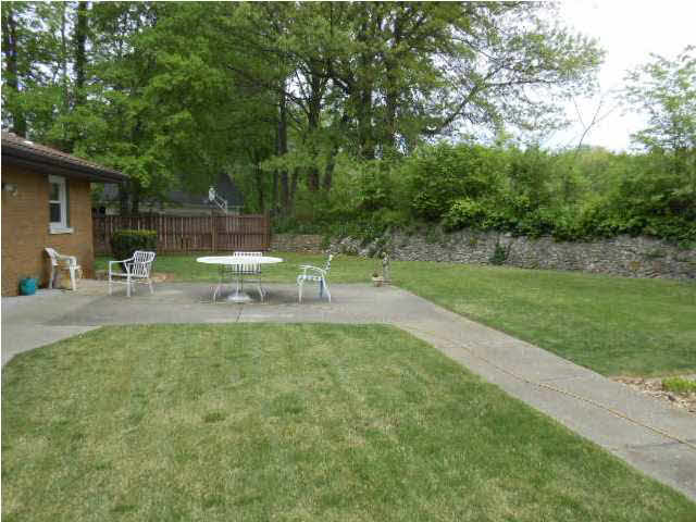 320 Hunter Dr, Evansville, IN 47711 photo 19