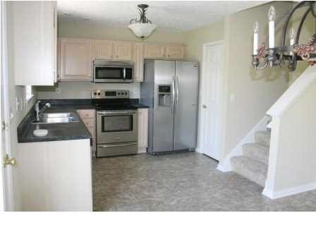 9736 Clippinger Rd, Evansville, IN 47725 photo 4