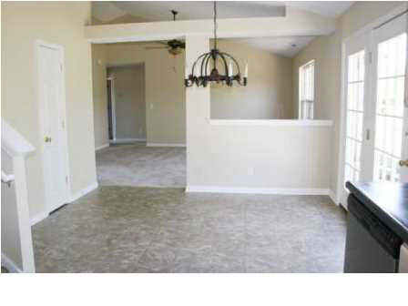 9736 Clippinger Rd, Evansville, IN 47725 photo 5