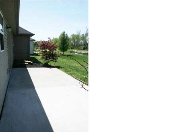 9736 Clippinger Rd, Evansville, IN 47725 photo 15