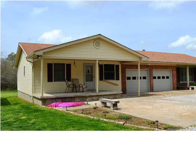 10834 Saint Wendel Rd, Evansville, IN 47720 photo 2