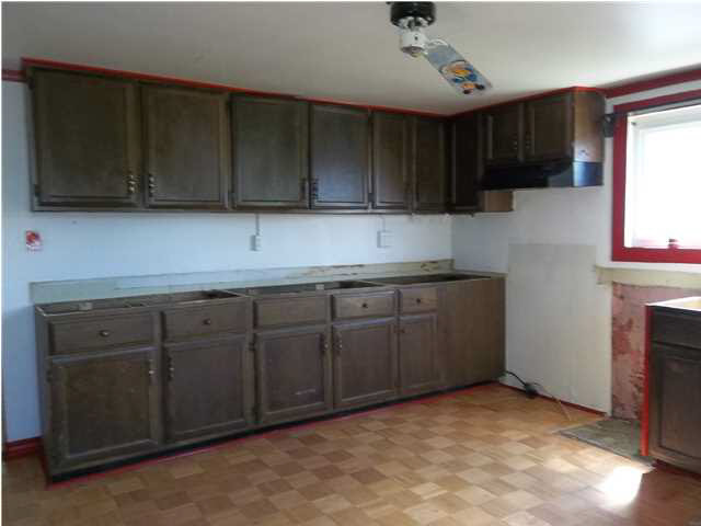 825 E 2nd St, Mount Vernon, IN 47620 photo 2