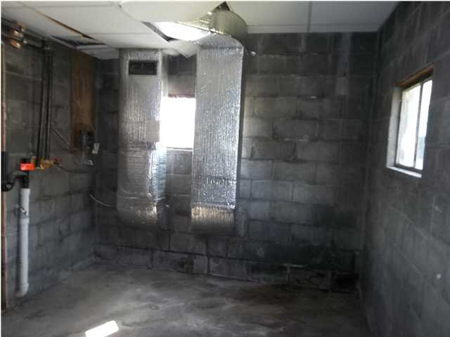 825 E 2nd St, Mount Vernon, IN 47620 photo 4