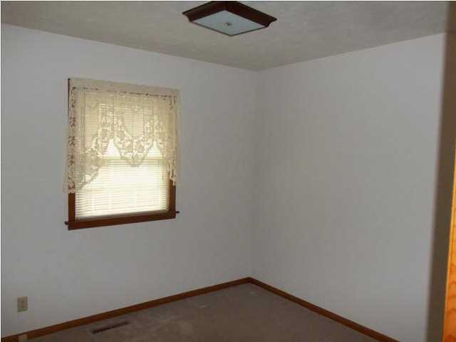 319 N Third St, Boonville, IN 47601 photo 6