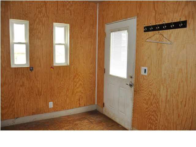 5823 W Mill Rd, Evansville, IN 47720 photo 8