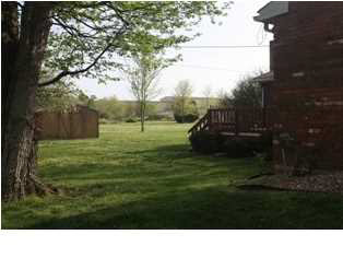 603 W 23rd St, Ferdinand, IN 47532 photo 2