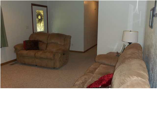 541 W Rudolph St, Montgomery, IN 47558 photo 6