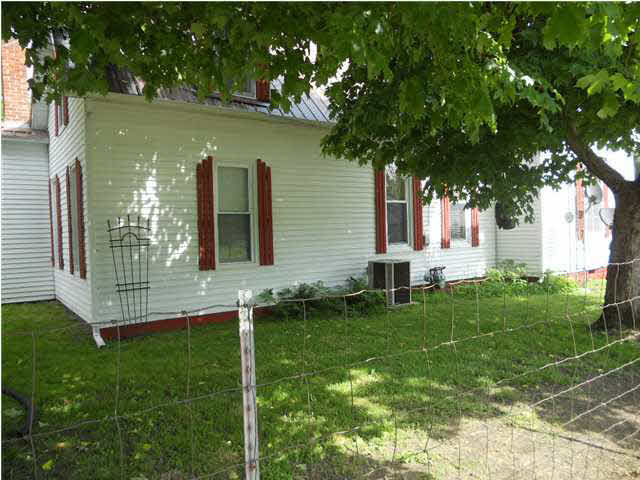 202 E Church St, Decker, IN 47524 photo 1