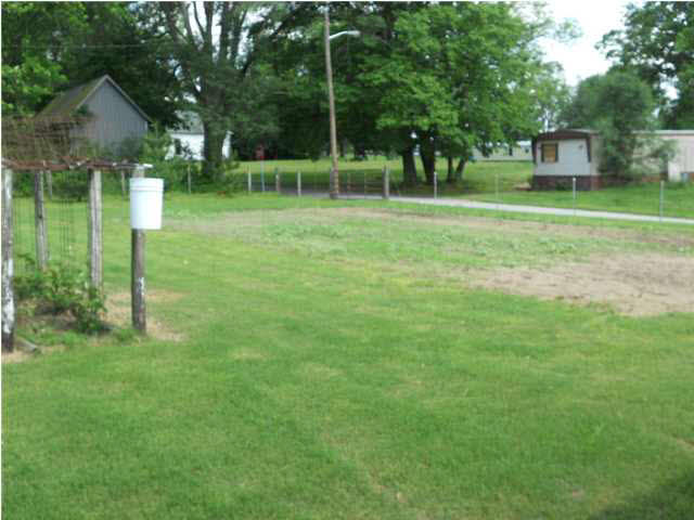 202 E Church St, Decker, IN 47524 photo 7
