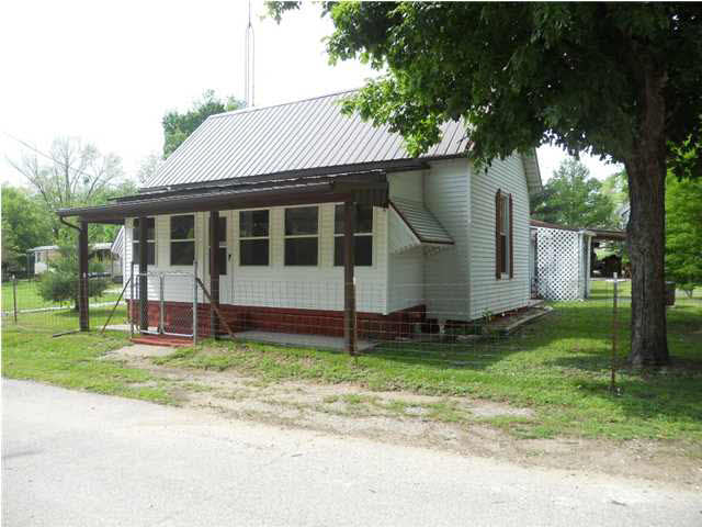 202 E Church St, Decker, IN 47524 photo 2