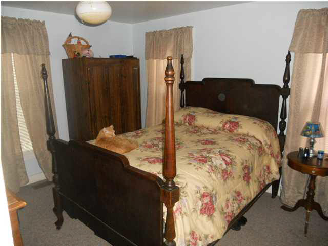 202 E Church St, Decker, IN 47524 photo 27
