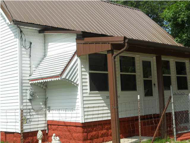 202 E Church St, Decker, IN 47524 photo 3
