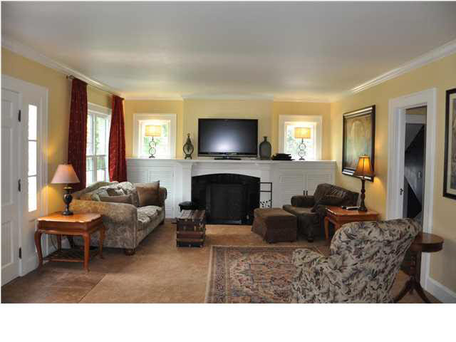 2163 Bayard Park Dr, Evansville, IN 47714 photo 3