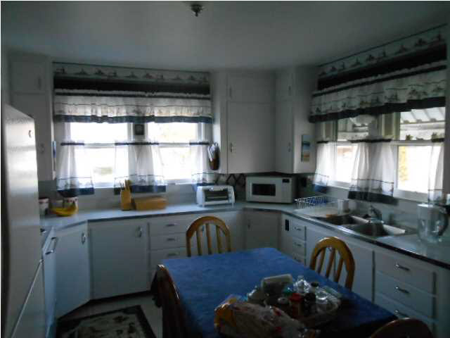 116 E Walnut St, Odon, IN 47562 photo 9
