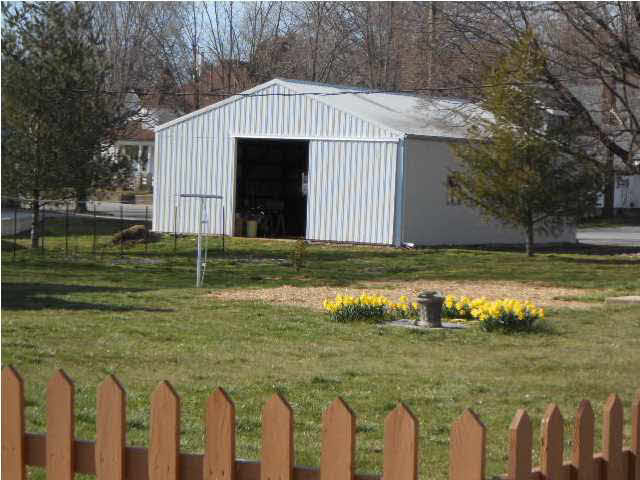 116 E Walnut St, Odon, IN 47562 photo 5