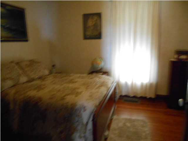 116 E Walnut St, Odon, IN 47562 photo 6