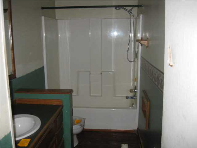 306 S Geiger St, Huntingburg, IN 47542 photo 7