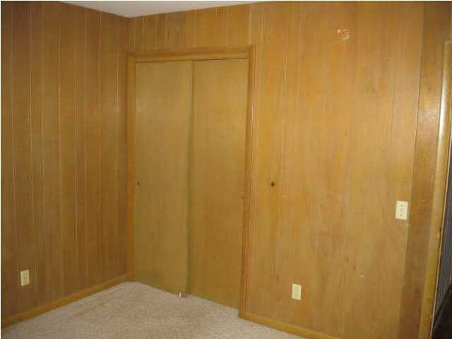 306 S Geiger St, Huntingburg, IN 47542 photo 4