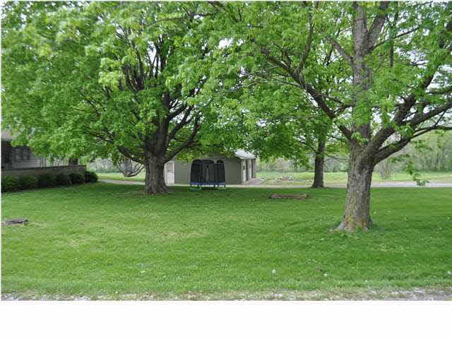 1538 14th St, Tell City, IN 47586 photo 5